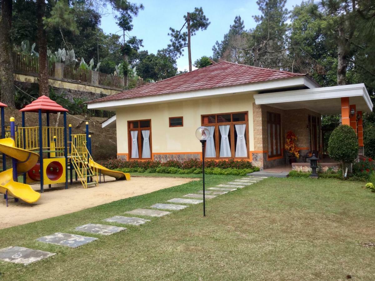 Arra Lembah Pinus Ciloto Hotel Puncak